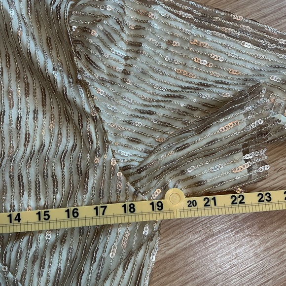 Ivy City Co Gold Midi Dress - Picture 7 of 10